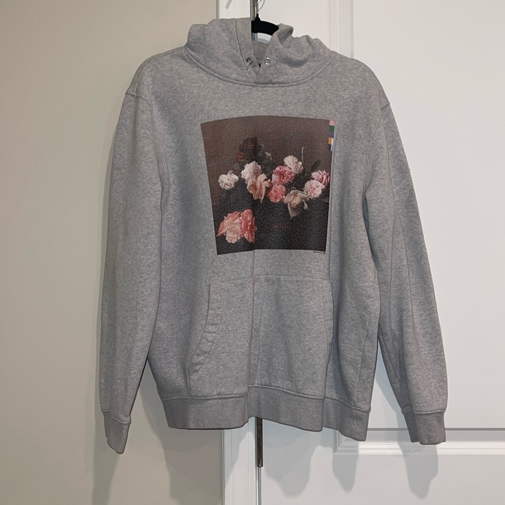 H & M Power of Corruption Gray Pullover Sweatshirt, Size M